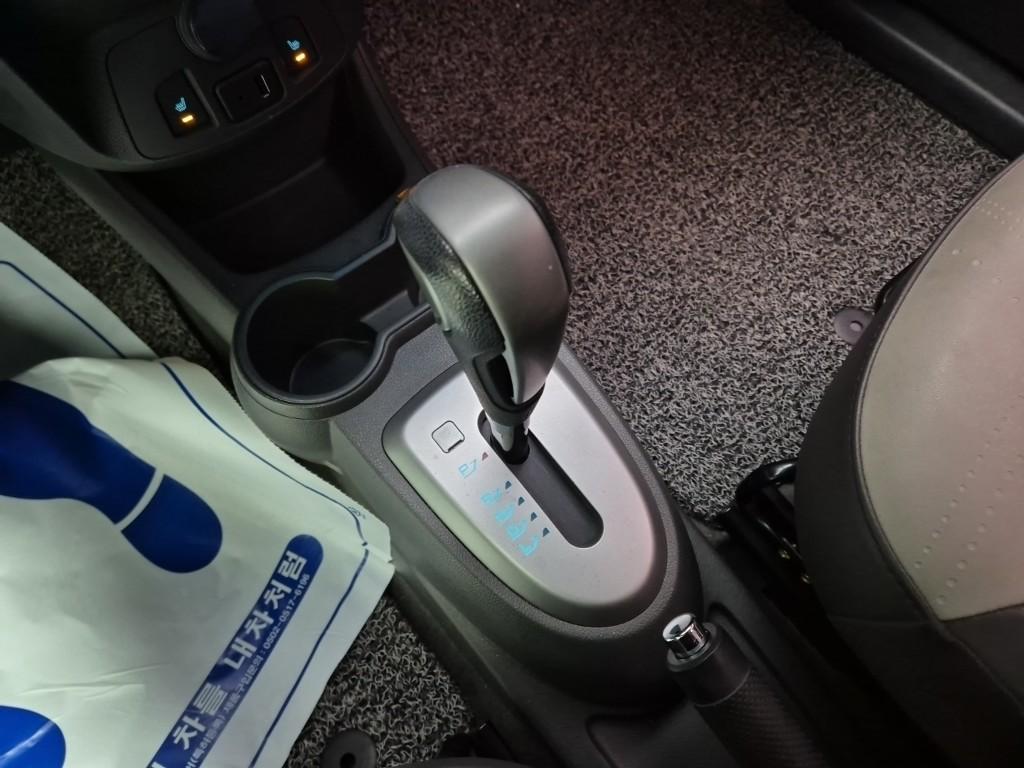 Chevrolet Spark LT Gasoline S 9