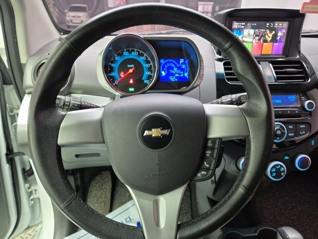 Chevrolet Spark LT Gasoline S 10