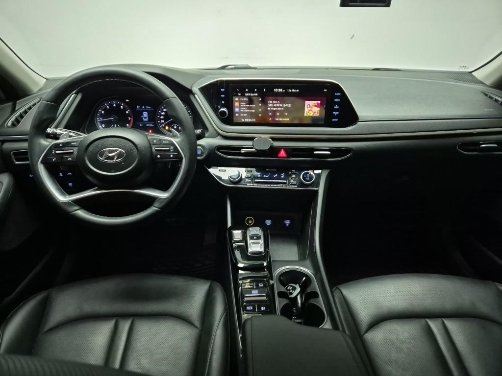 Hyundai Sonata DN8 Premium Family Smart Stream Gasoline 2.0 8