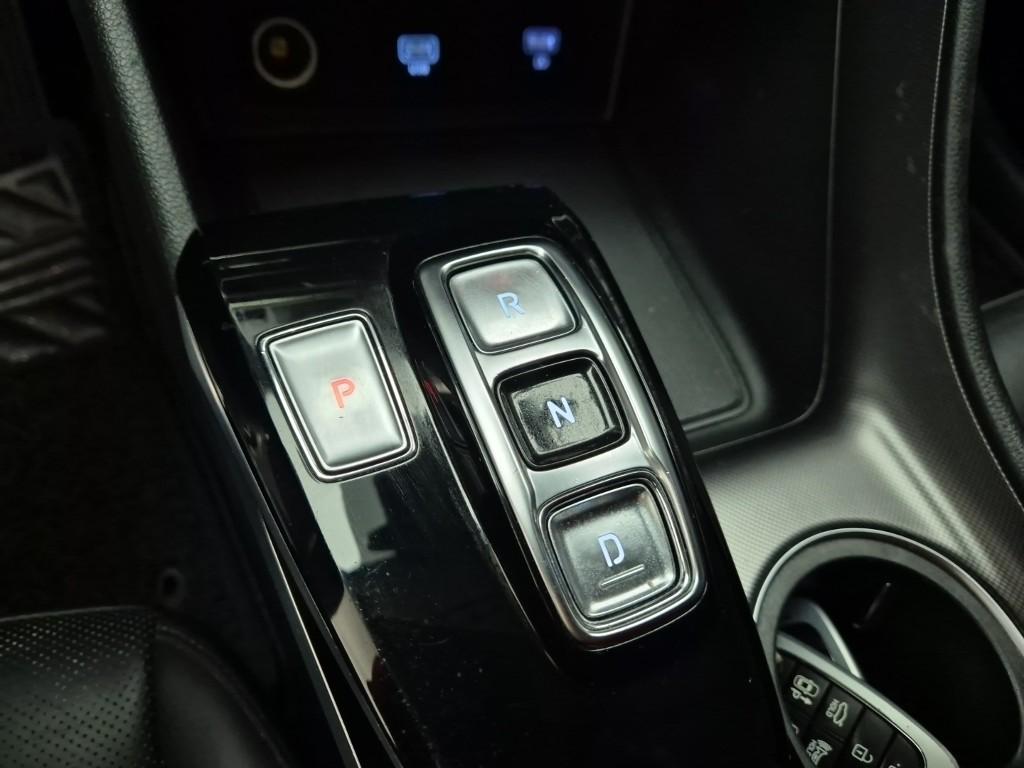 Hyundai Sonata DN8 Premium Family Smart Stream Gasoline 2.0 9