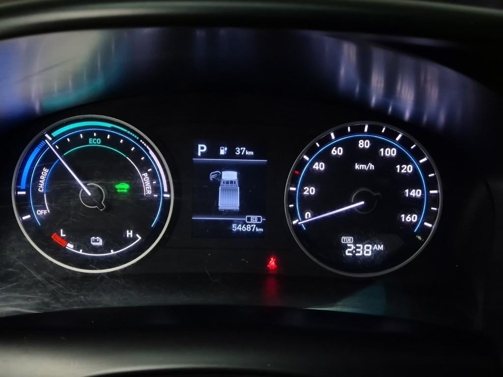 Hyundai Porter II Electric Powergate Long Wheelbase Super Cab 6