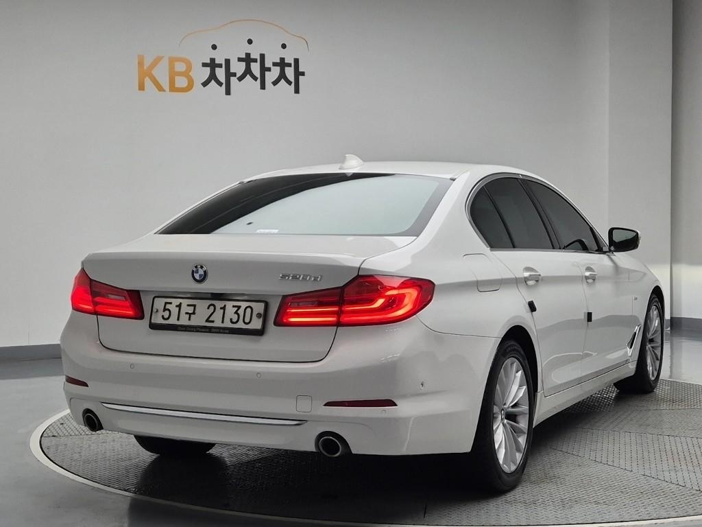 BMW 5 Series 7 Generation Luxury Line Special 520d Luxury — фото 3