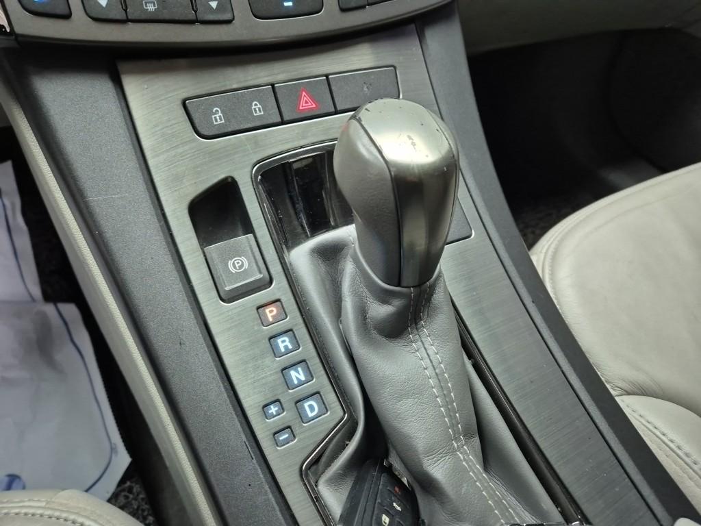 Chevrolet Alpheon Deluxe 240 9