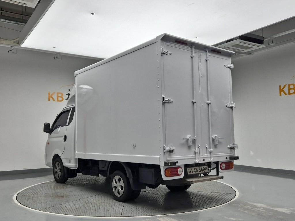 Hyundai Porter II Super Cab High Fixed Floor Long Wheelbase Super Cab 3