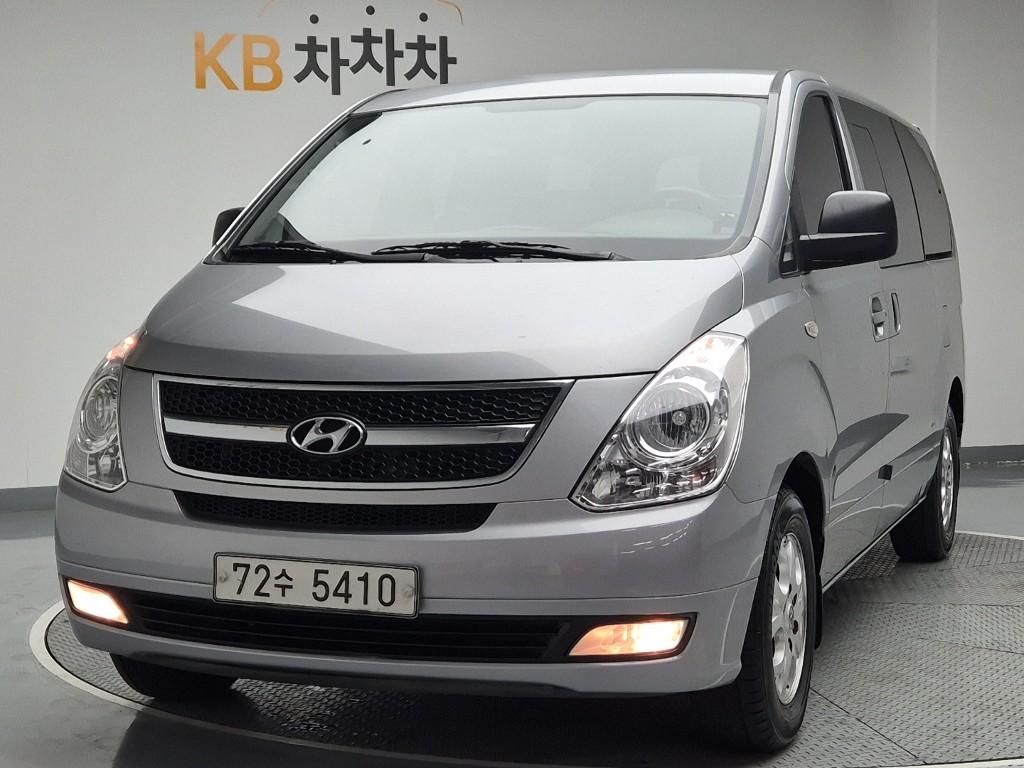 Hyundai Starex Grand CVX Luxury 2.5 VGT Wagon