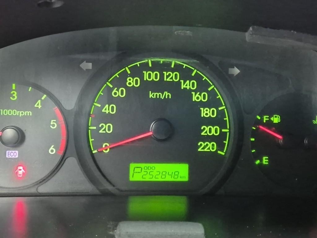 Hyundai Starex Grand CVX Deluxe 2.5 VGT/ WGT 5 Van 7