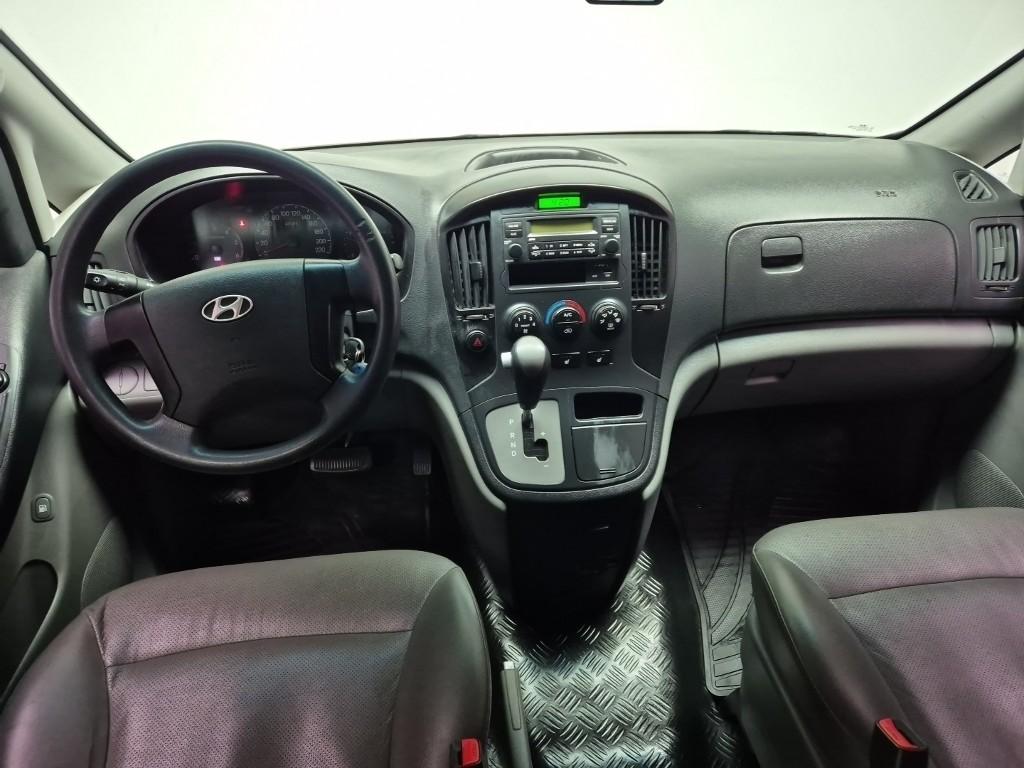 Hyundai Starex Grand CVX Deluxe 2.5 VGT/ WGT 5 Van 8