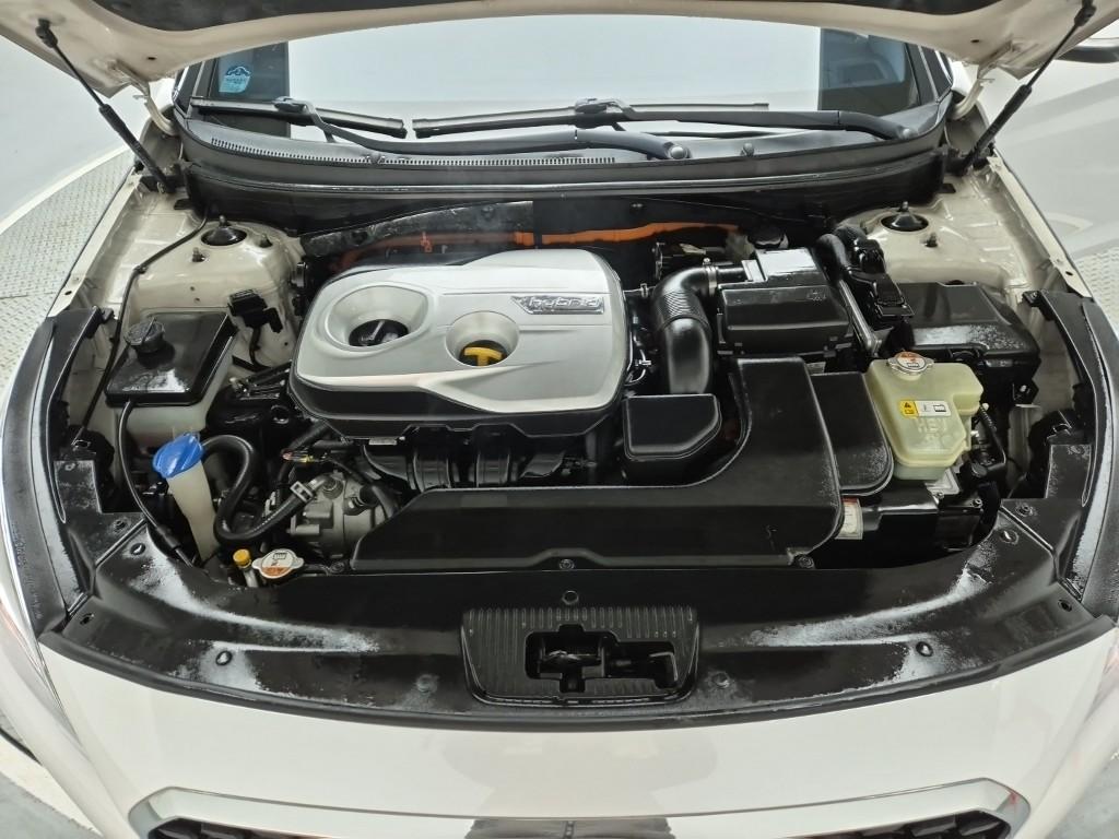 Hyundai Sonata LF Hybrid Modern 2.0 HEV 6