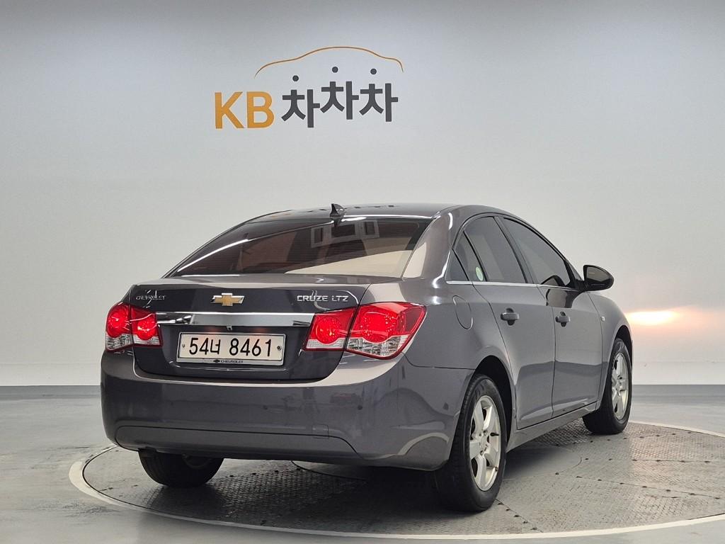 Chevrolet Cruze LTZ 1.8 Gasoline 4