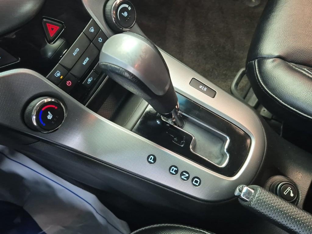 Chevrolet Cruze LTZ 1.8 Gasoline 9