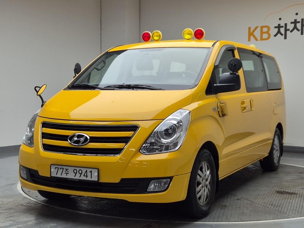 Hyundai Starex Grand Smart 2.5 VGT/ WGT Wagon 2