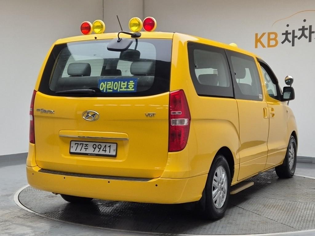 Hyundai Starex Grand Smart 2.5 VGT/ WGT Wagon 4