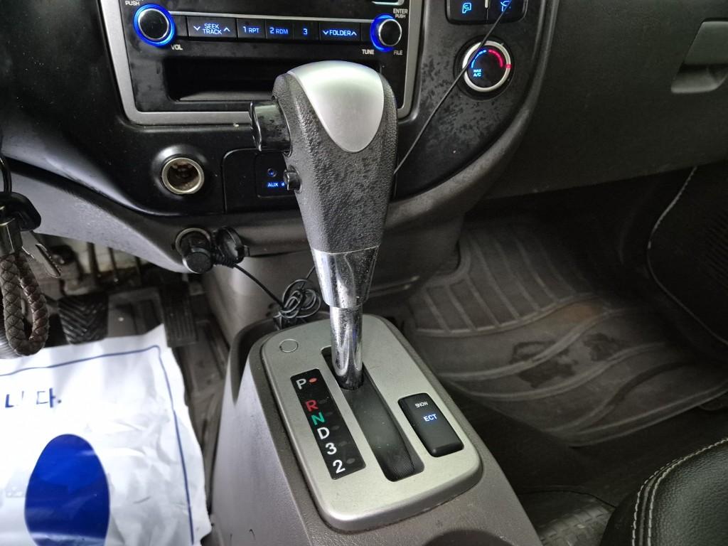 Hyundai Porter II Super Cab High Fixed Floor Long Wheelbase Super Cab 8