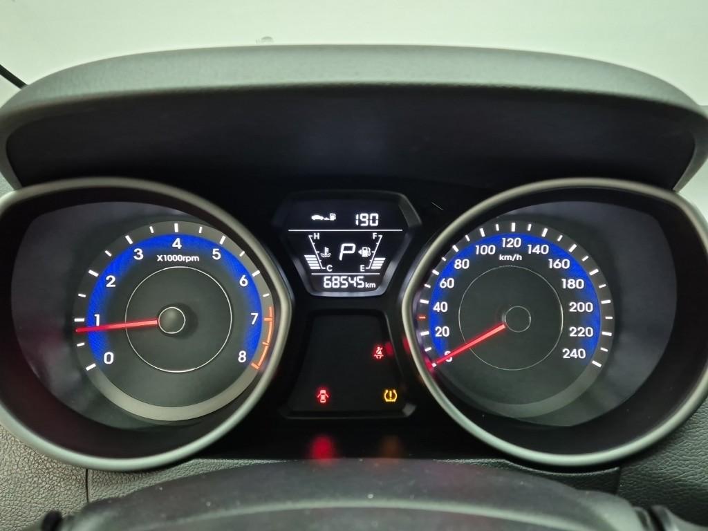 Hyundai Avante MD Smart 1.6 GDi 7