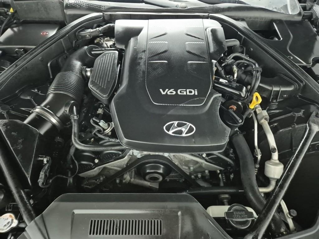 Hyundai Genesis 2014 photo 5