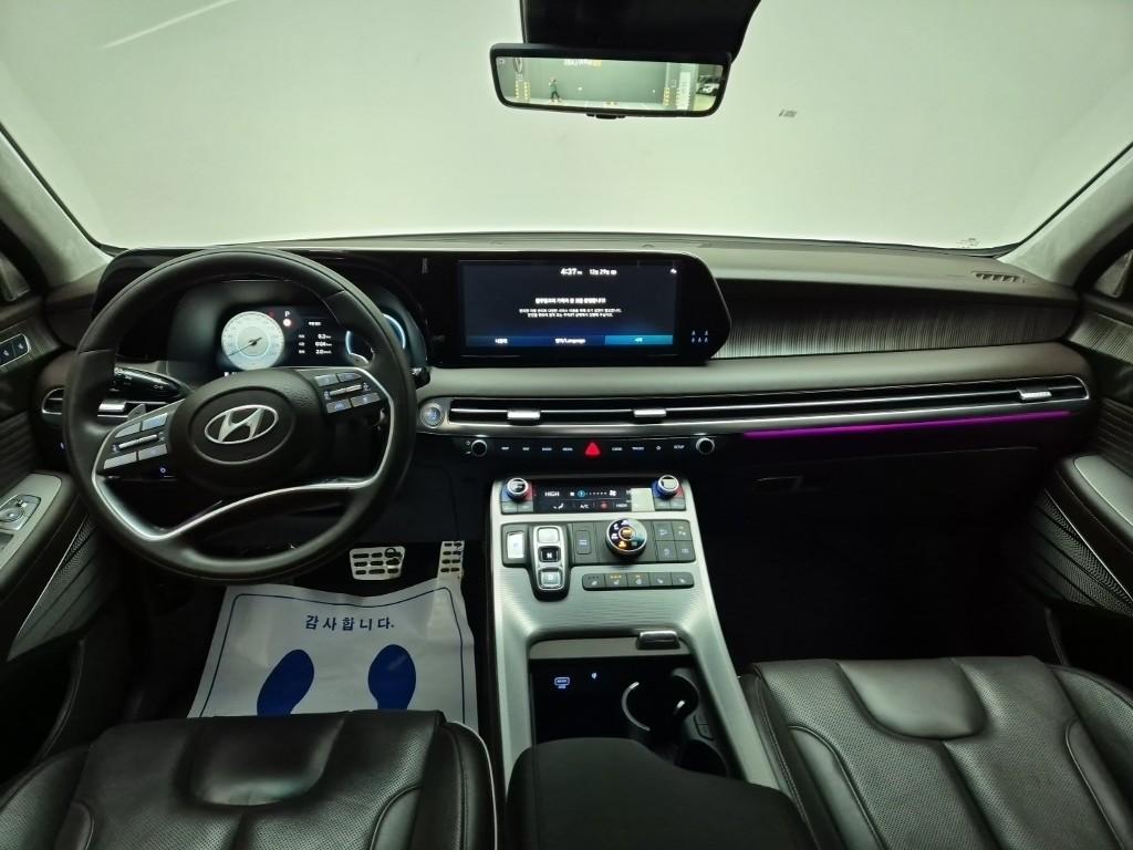 Hyundai Palisade Calligraphy 3.8 Gasoline AWD 8