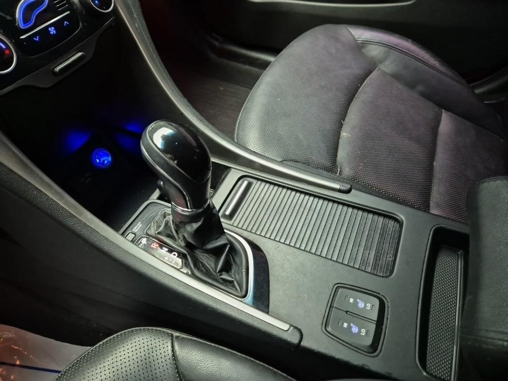 Hyundai Sonata YF Premier 2.0 VVT 9