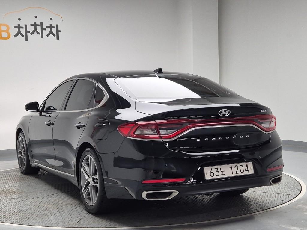 Hyundai Grandeur IG Premium Diesel 2.2 ISG — фото 2