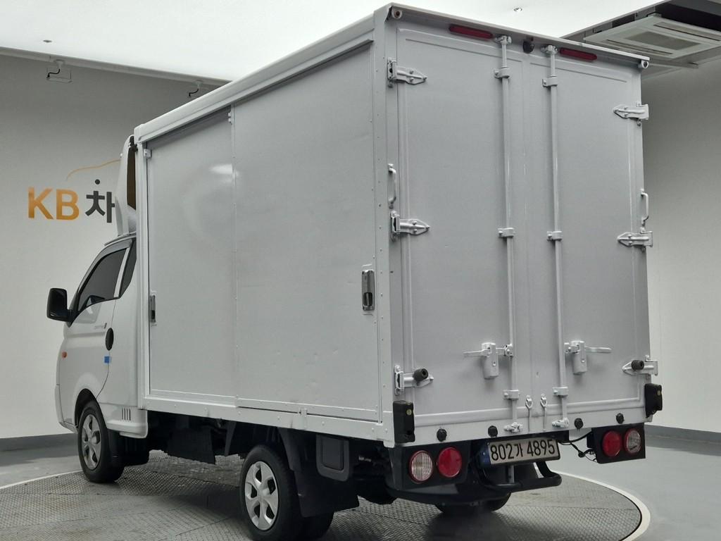 Hyundai Porter II Long Wheelbase Smart LPG Long Wheelbase Super Cab 3