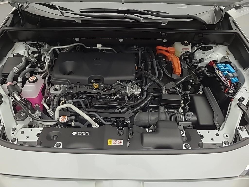 Toyota RAV4 XSE 2.5 PHEV AWD 6