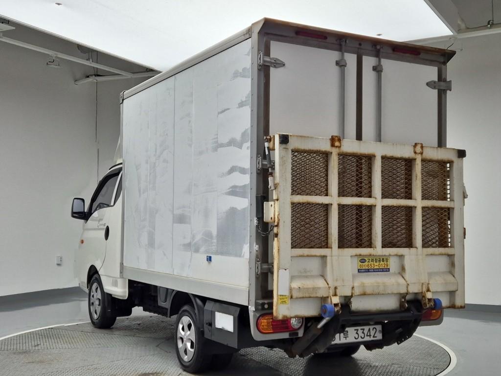 Hyundai Porter II Super Cab High Fixed Floor Long Wheelbase Super Cab 3