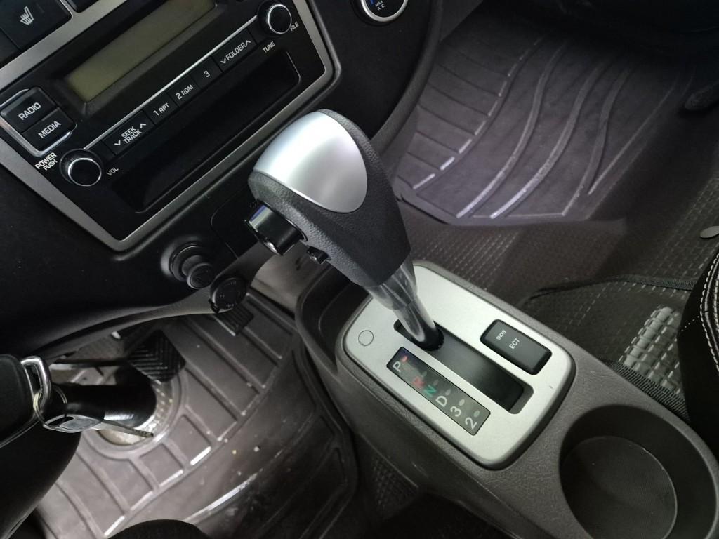 Hyundai Porter II Super Cab High Fixed Floor Long Wheelbase Super Cab 8