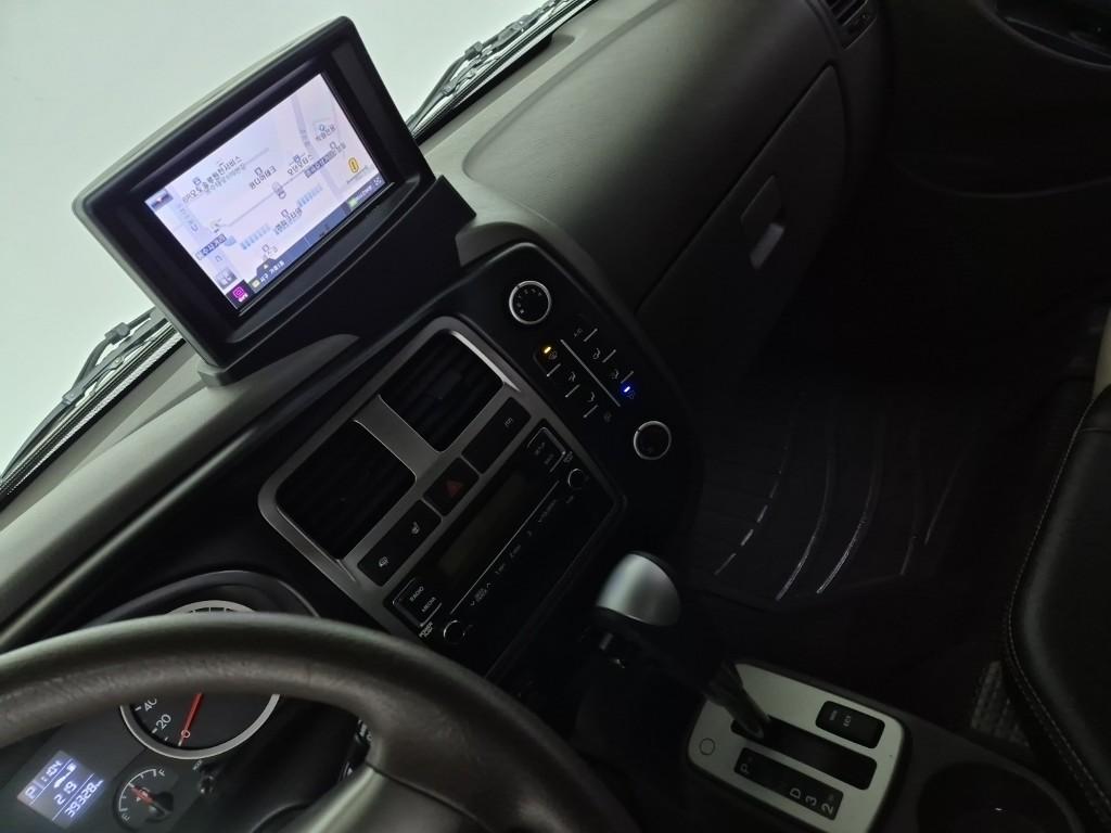 Hyundai Porter II Super Cab High Fixed Floor Long Wheelbase Super Cab 10