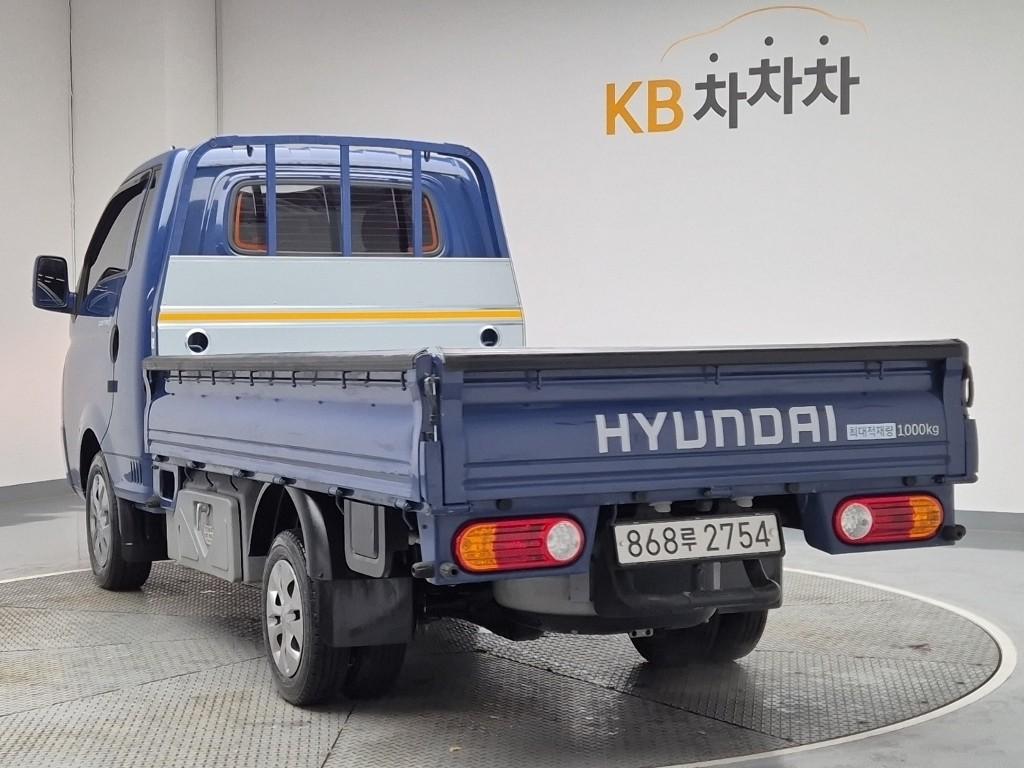 Hyundai Porter II Long Wheelbase Premium LPG 2.5 Turbo Long Wheelbase Super Cab 3
