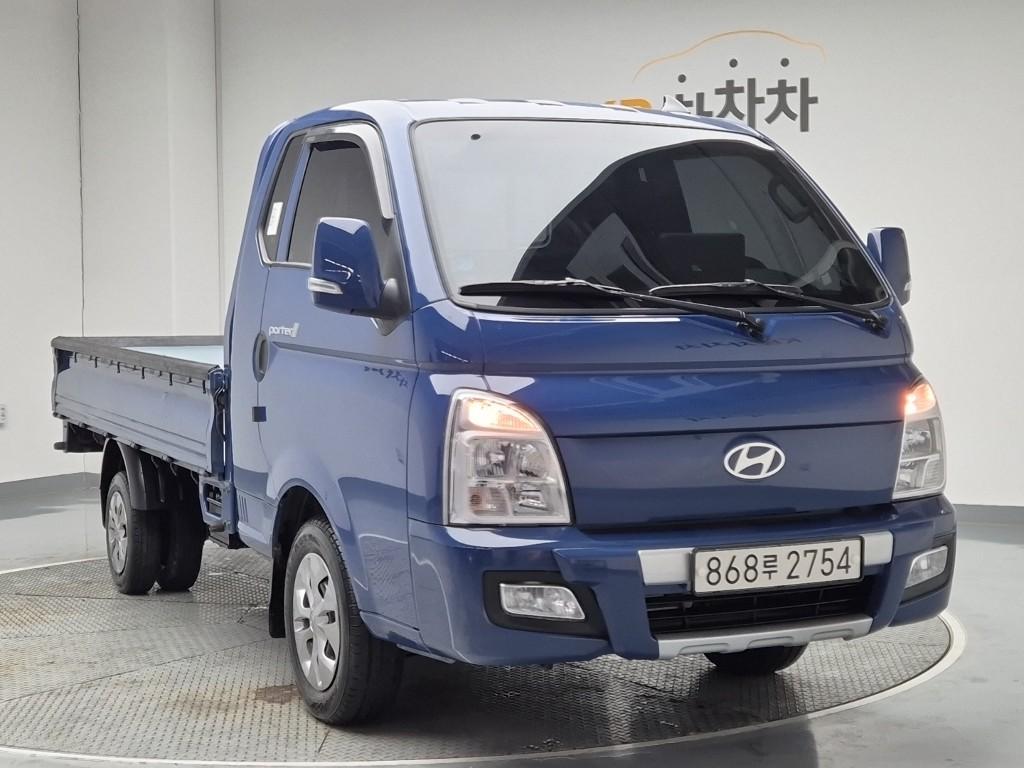 Hyundai Porter II Long Wheelbase Premium LPG 2.5 Turbo Long Wheelbase Super Cab 5