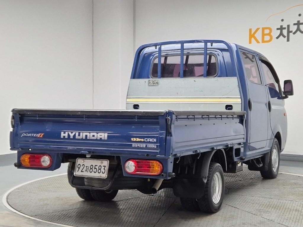 Hyundai Porter II Long Wheelbase Deluxe Long Wheelbase Double Cab 4