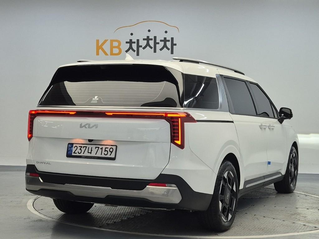 Kia Carnival The New KA4 Signature D2.2 Diesel 9 Seater — фото 3