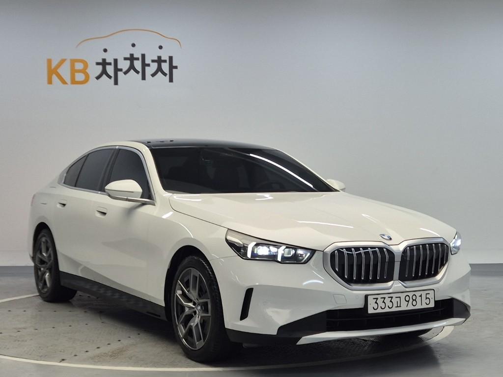 BMW 5 Series 8 Generation 520i — фото 4