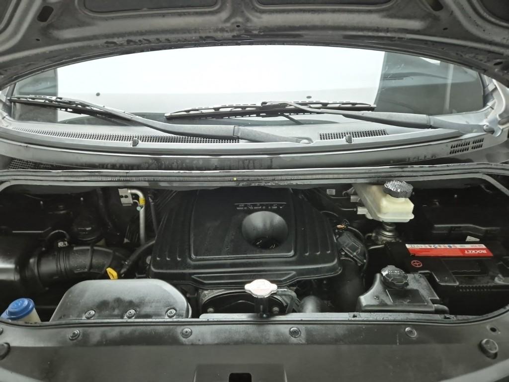 Hyundai Starex Grand CVX Luxury 2.5 VGT/ WGT 5 Van 6