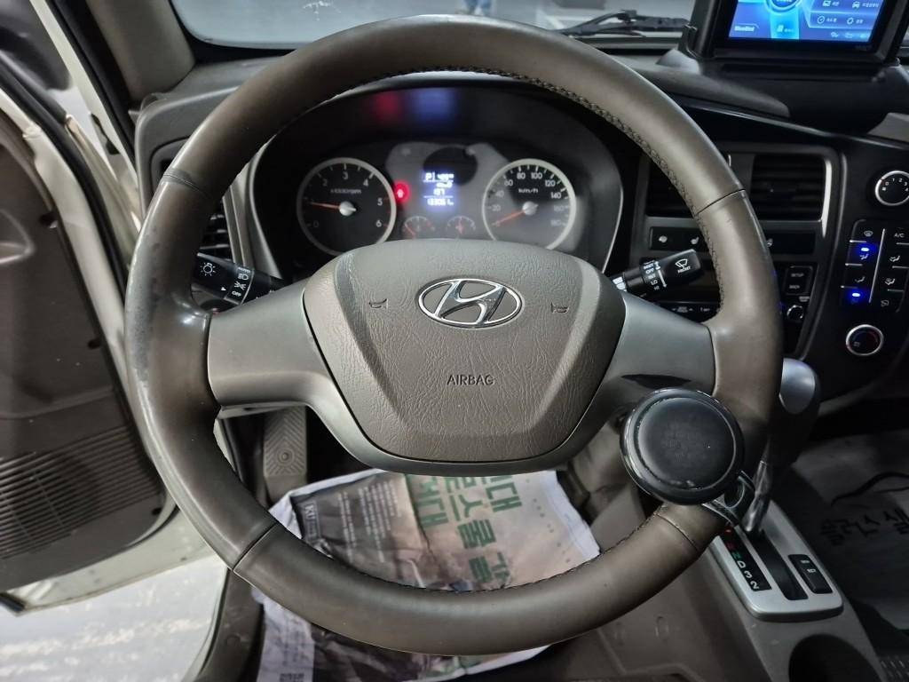 Hyundai Porter II Long Wheelbase Smart Long Wheelbase Super Cab 10