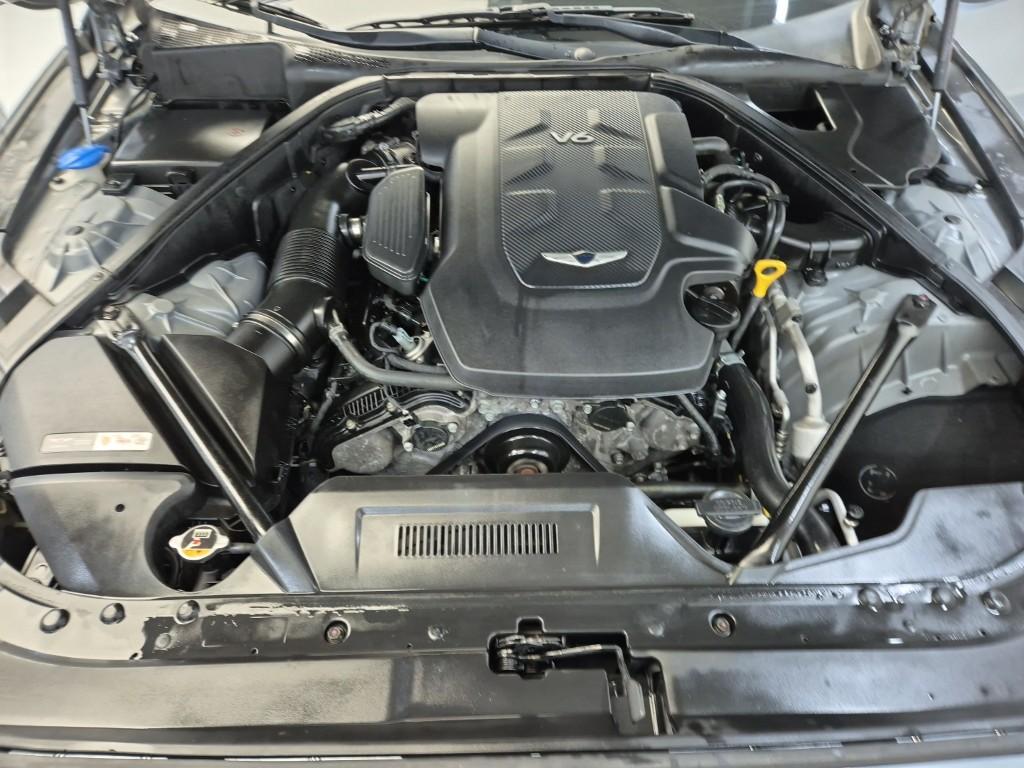 Genesis G80 Premium Luxury 3.3 V6 GDi AWD 6