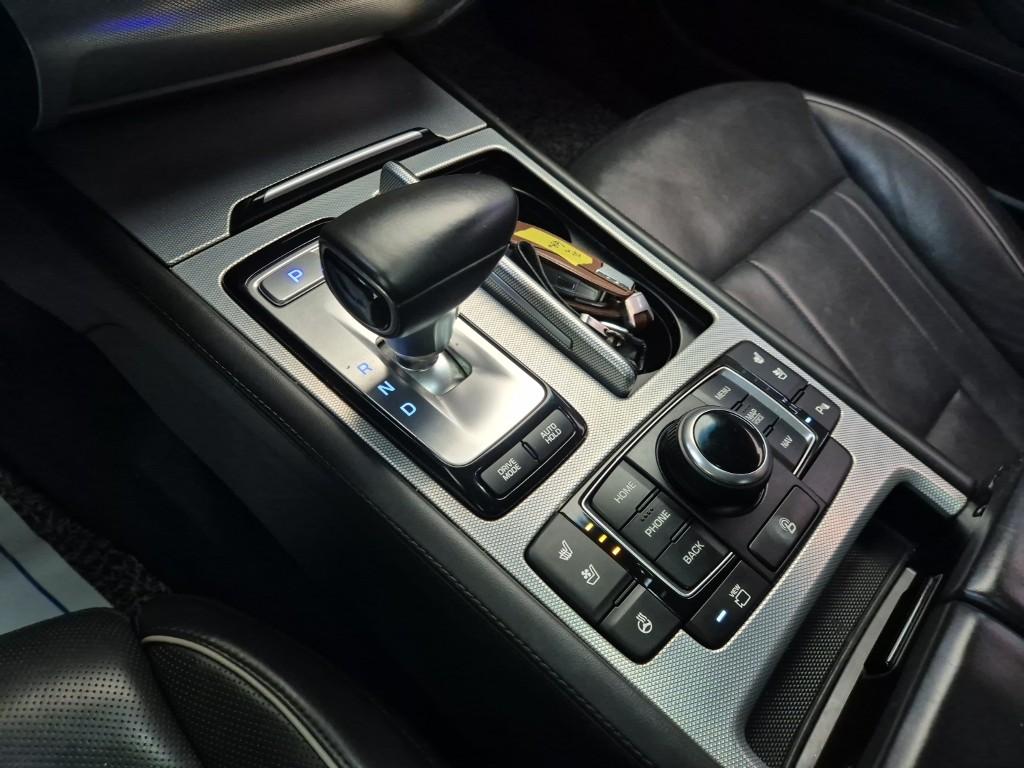 Genesis G80 Premium Luxury 3.3 V6 GDi AWD 9