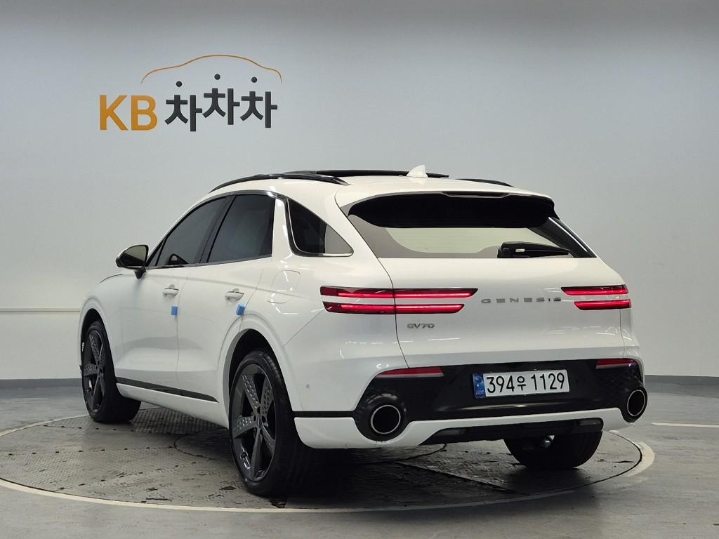 Genesis GV70 Sport 2.5 Gasoline Turbo 2WD — фото 2