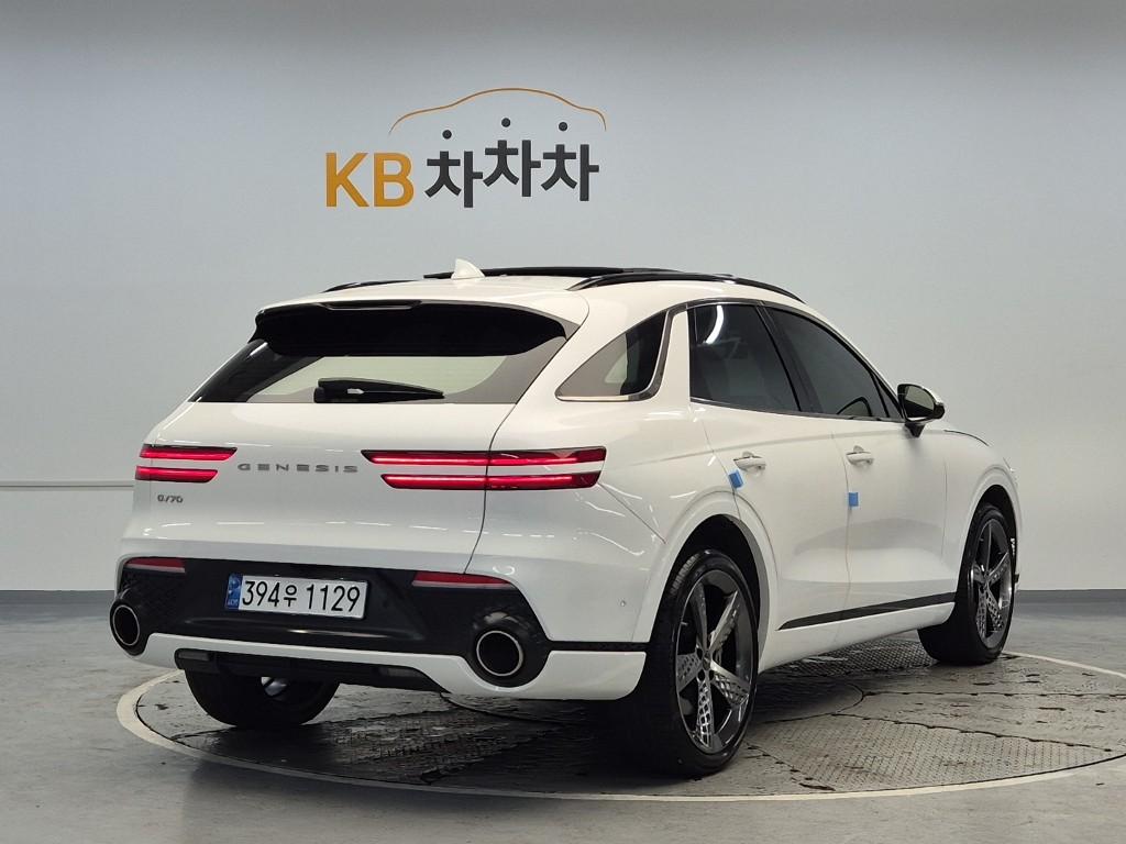 Genesis GV70 Sport 2.5 Gasoline Turbo 2WD — фото 3