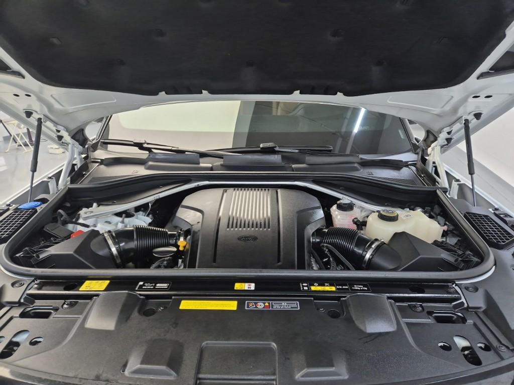 Land Rover Range Rover Autobiography 4.4 P530 AB LWB 6