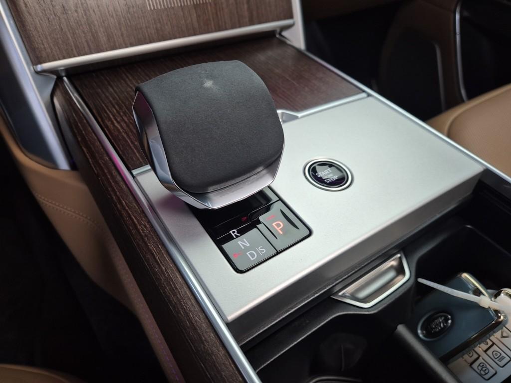 Land Rover Range Rover Autobiography 4.4 P530 AB LWB 9