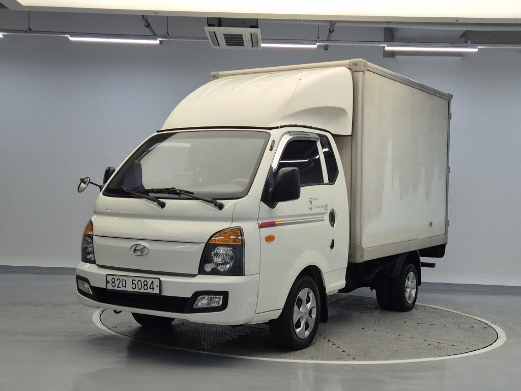 Hyundai Porter II Super Cab High Fixed Floor Long Wheelbase Super Cab 2