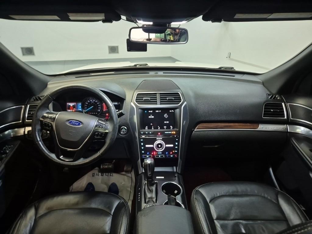 FORD Explorer (5th Generation) 2.3 AWD