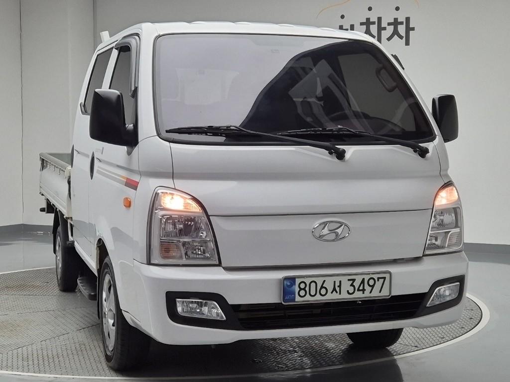 Hyundai Porter II Long Wheelbase Style Long Wheelbase Double Cab 5