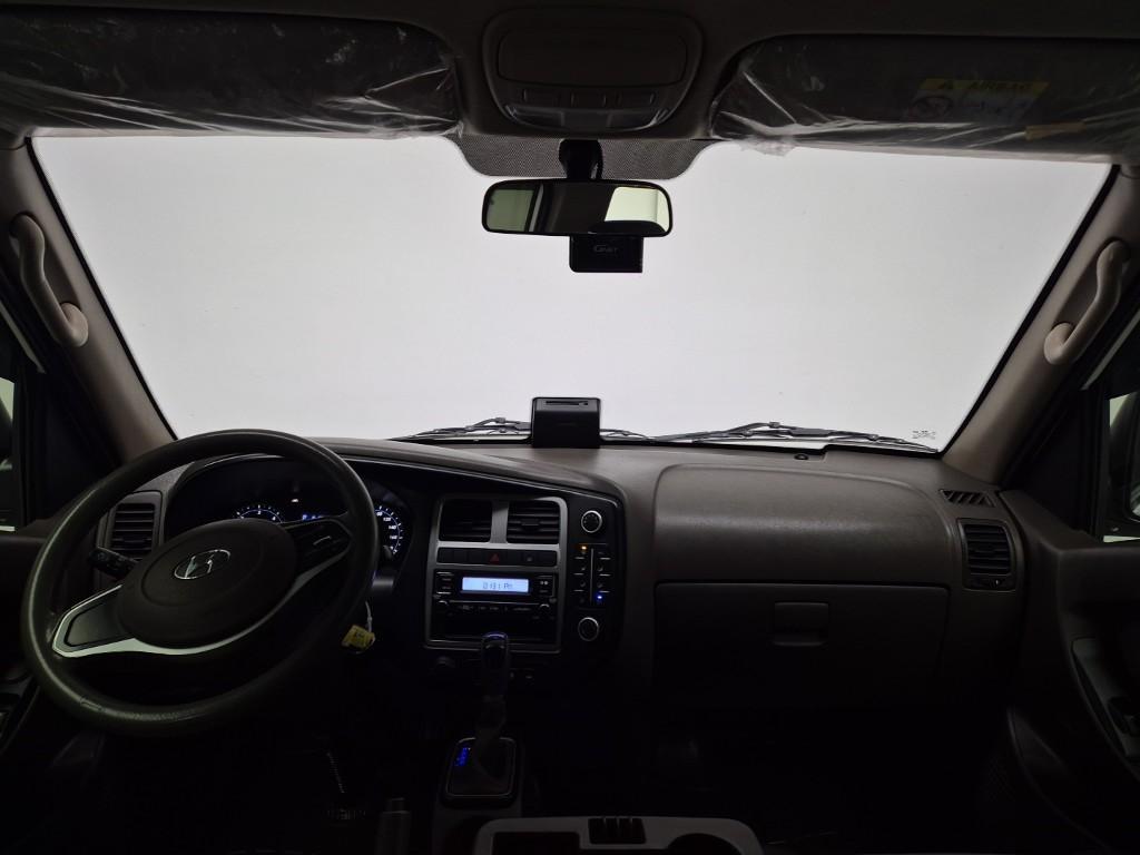 Hyundai Porter II Long Wheelbase Style Long Wheelbase Double Cab 7