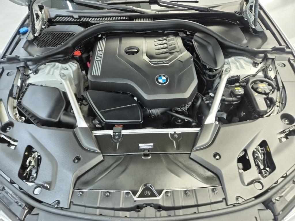 BMW 5 Series 7 Generation Luxury 520i — фото 5