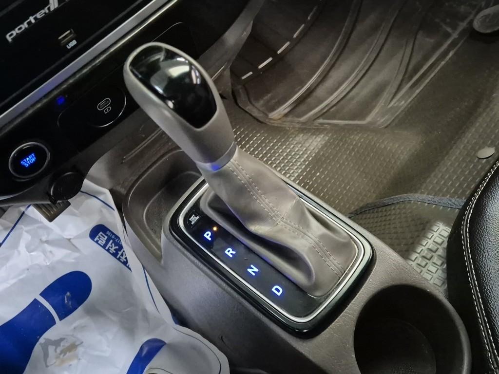 Hyundai Porter II Electric Premium Special Electric 8