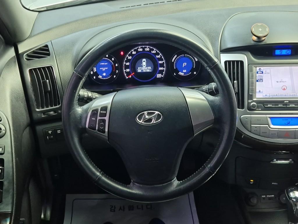 Hyundai Avante Hybrid I4 LPi DOHC 10