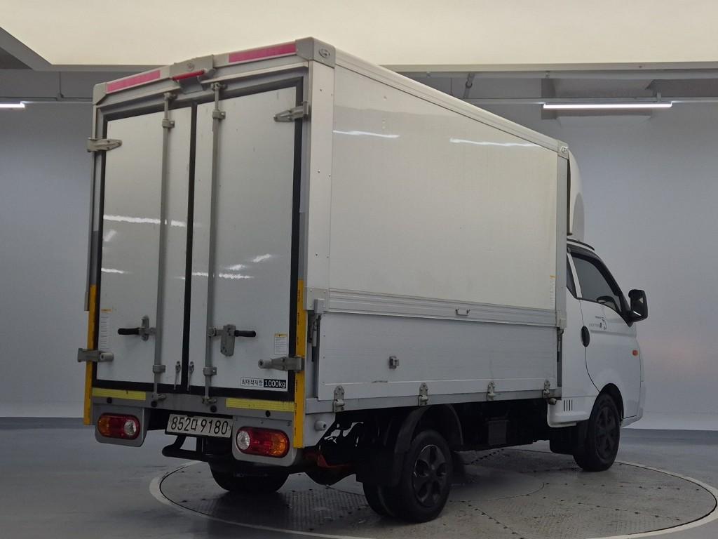 Hyundai Porter II LPG Manual LPG Wing body Manual Long Wheelbase Super Cab 4
