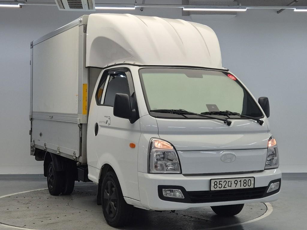 Hyundai Porter II LPG Manual LPG Wing body Manual Long Wheelbase Super Cab 5