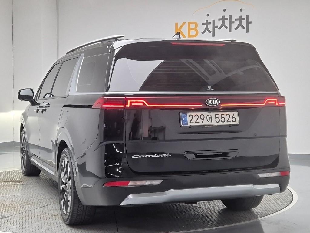 Kia Carnival New KA4 Signature D2.2 Diesel 3